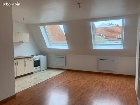 studio hyper centre 27 m²