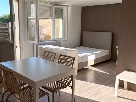 location t1 meuble