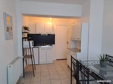 meublé 38m² toutes charges comprises / 3 pièces