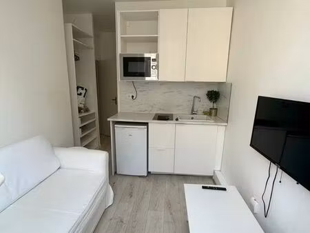 studio 1 pièce 11 m²