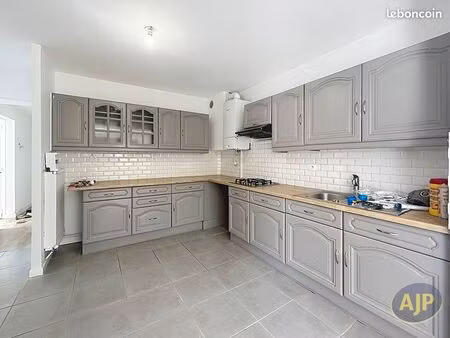 appartement 4 pièces 94 m²