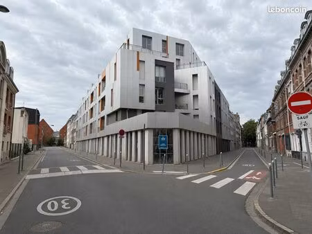 local commercial 200 m² à aménager — lille vauban