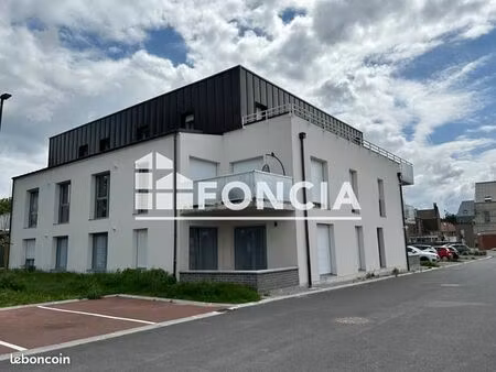 studio 1 pièce 32 m²