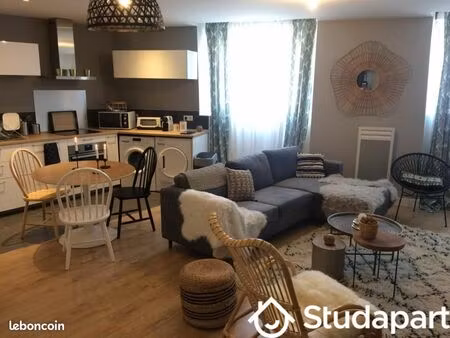 chambre 1 pièce 14 m²