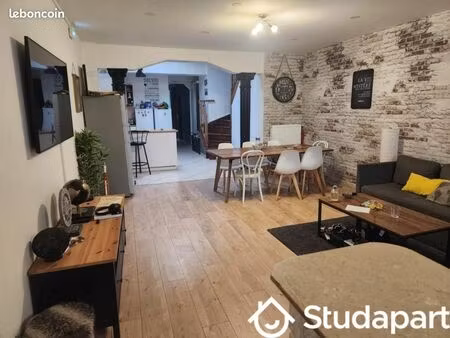 chambre 1 pièce 12 m²