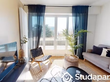 chambre 1 pièce 12 m²