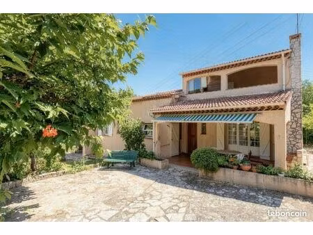 maison 6 pièces 150 m²