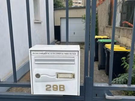 box garage atelier 21m2 double sécurité