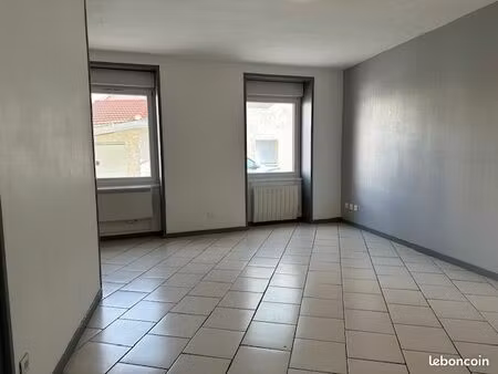 t3 le coteau centre - rue calme