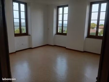 appartement à louer 130m²