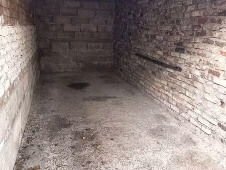 garage / box fermé 13 m² à louer (calais)