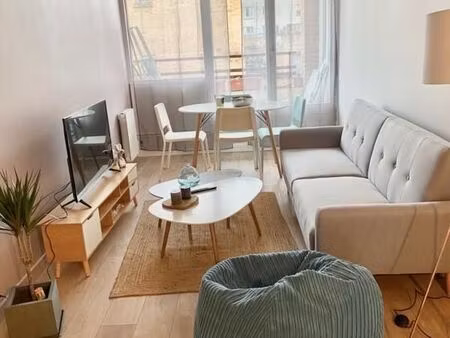 chambre 1 pièce 12 m²