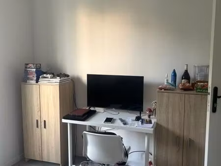 chambre 1 pièce 13 m²
