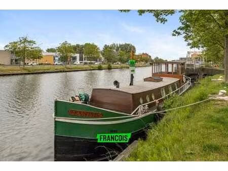 bateau charmant et rénové à bruges