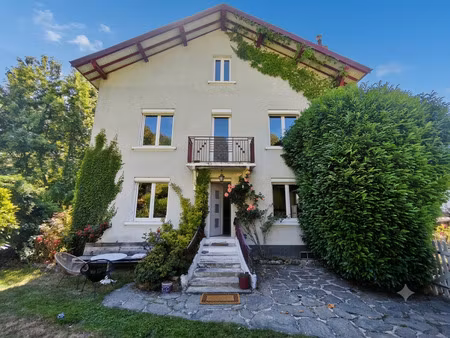 belle maison familiale de 184 m2 sur terrain de 1 311 m2
