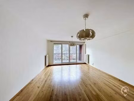 appartement 2 chambres avec vue sur meuse à louer à dinant