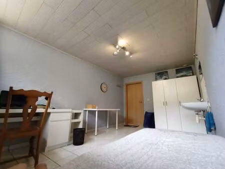 a louer : chambres/kots d'étudiants à virton