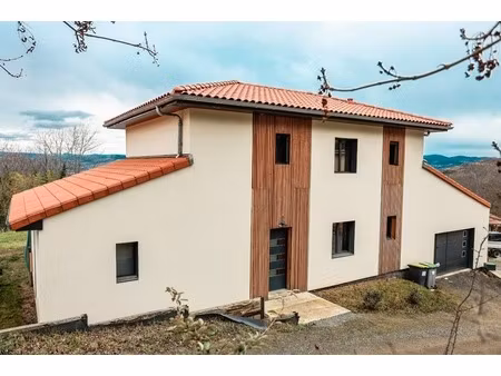 maison 5 pièces - 137 m² - saint maurice (63270) - 405 000 euros