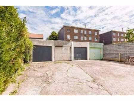 lot de deux garages à vendre à marchienne-au-pont.