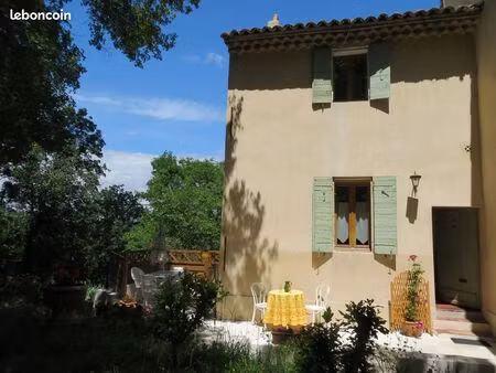 location bail étudiant bouc-bel-air