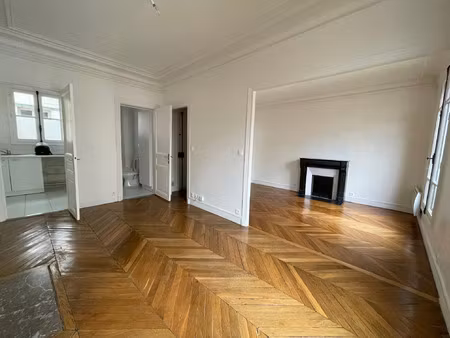 2 pièces lumineux sur cour