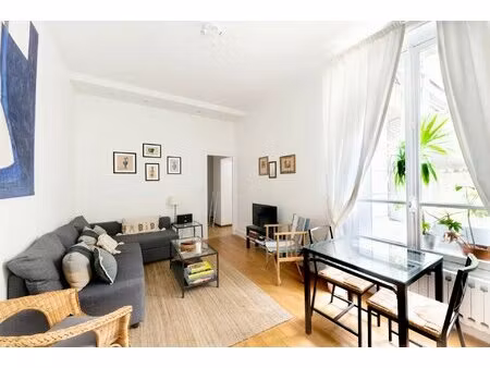 75017- boulevard pereire- 2 pieces en rez-de-chaussee sur cour