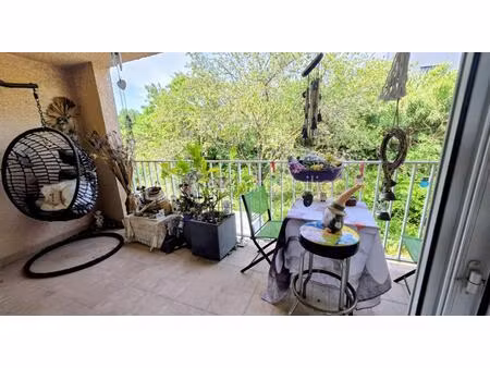 saint jean de vedas vente appartement t3 en duplex avec terrasse