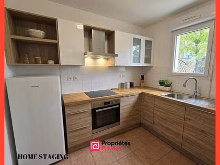 93150 le blanc mesnil - centre ville - appartement 2 pièces 43.87 m² - une chambre - terra