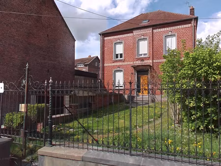 propriété de charme avec authenticité et volumes généreux