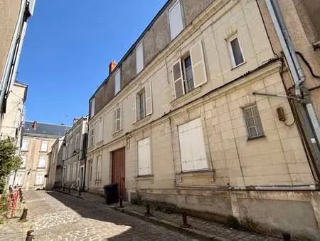 quartier château cathédrale  t2 meublé de 36 97 m2 au 1er étage sans ascenseur
