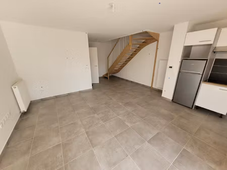 superbe t3 duplex de 68m2 à saint jory