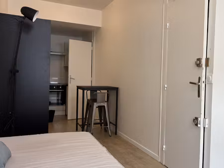 studio 19m2 meublé rénové lille fives - 600eur/m cc