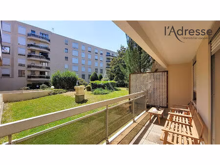 puteaux/ proche la défense - appartement 3 pièces de 70m² avec 2 terrasses  cave et parkin