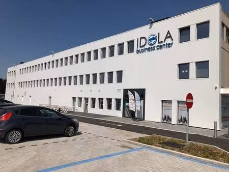 bien professionnel à louer à lochristi € 680 (lplfk) - creas | zimmo