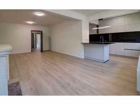 invalides - rdc 2 ch 96 m² rénové