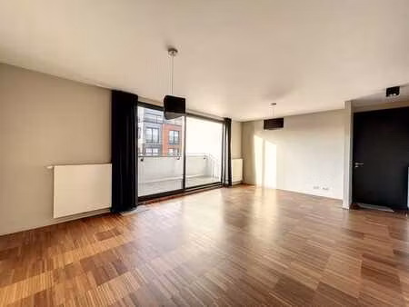 canal : appartement 2 chambres + terrasses + garage