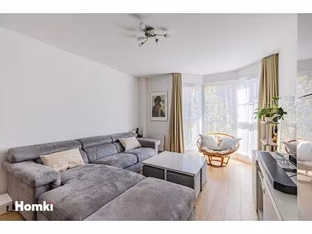 appartement t3 de 66 m2 à puteaux 92800  passage voltaire
