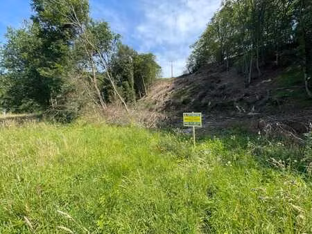 terrain en zone de loisir