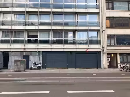 parking / garage