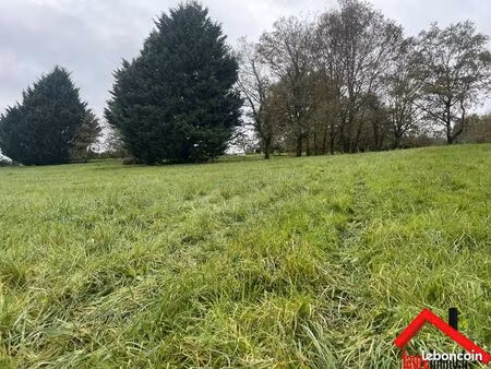 terrain 1481 m² objat