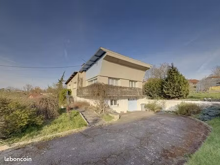 maison 5 pièces 90 m²