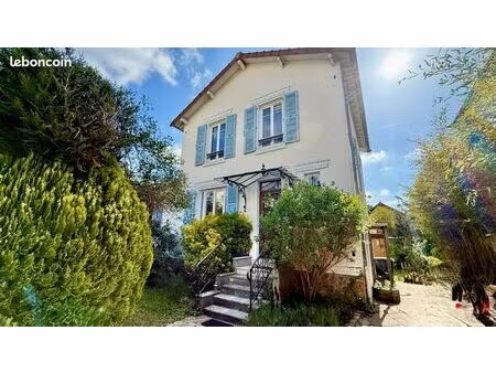 maison 6 pièces 110 m²
