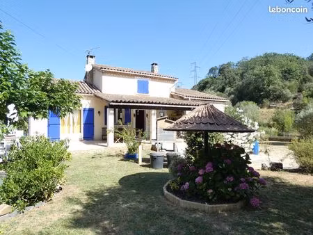 maison 8 pièces 135 m²
