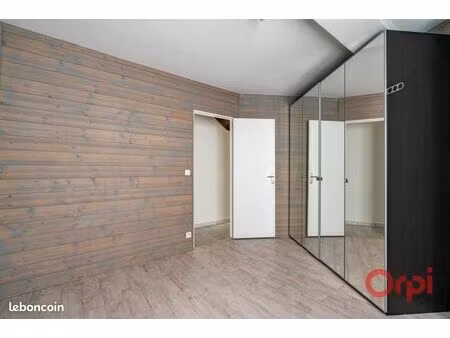 appartement 3 pièces 82 m²