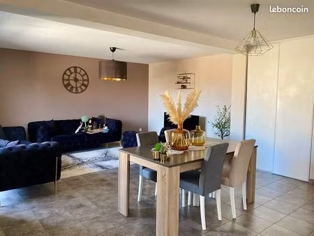 bel appartement t3 de 80 m² avec balcon et parking – gerzat