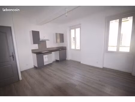 loue appartement 2 piéces