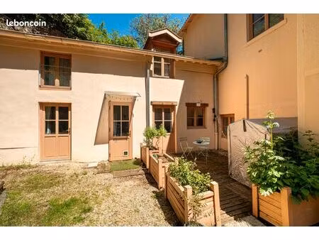 appartement meublé avec terrasse privative