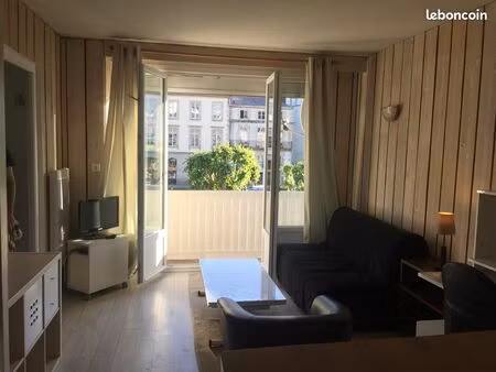 studio étudiant idéalement situé sur le port