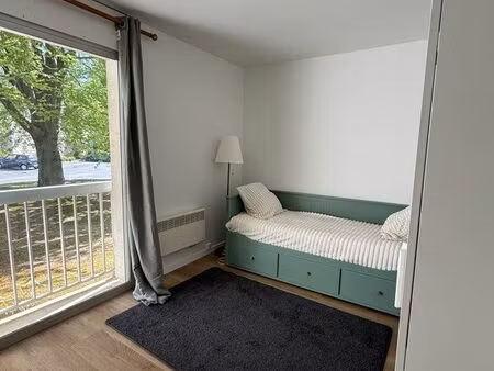 studio meublé - 18m2 - rdc - résidence sécurisée avec parc - soissons (boulevard jeanne d’