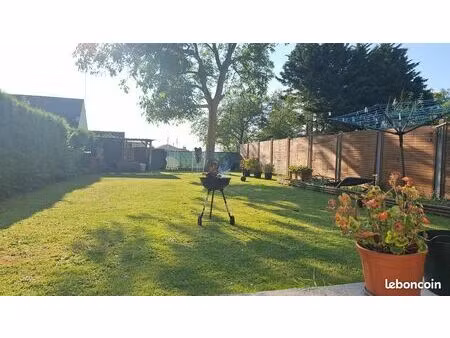 ? maison meublée 3 chambres - jardin 400 m² - terrasse - garage - méru